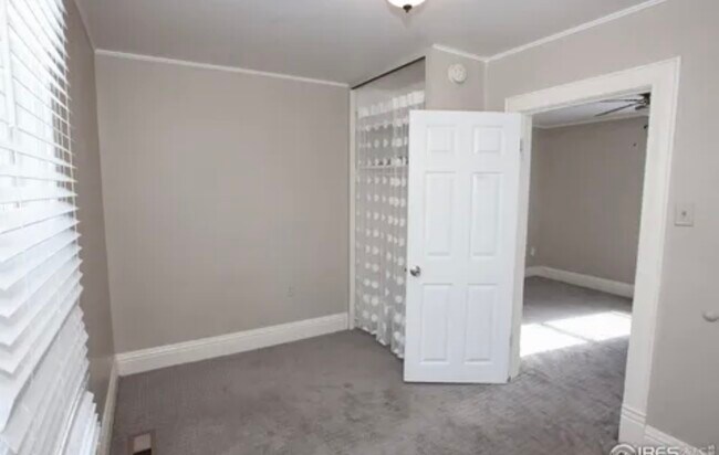 Building Photo - 208 Lincoln St