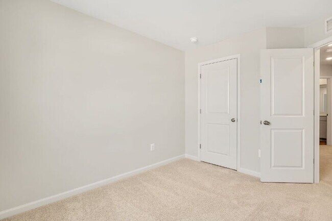 Building Photo - For Rent – Brand-New 3-Story Townhome in Harpers Mill