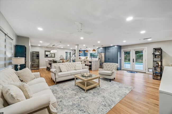 Building Photo - 8518 Westview Dr