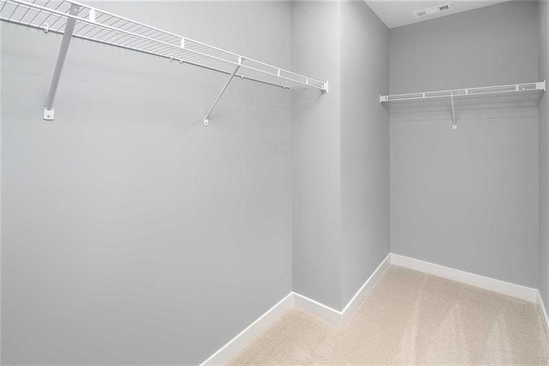 Building Photo - 150 Oakleigh Dr