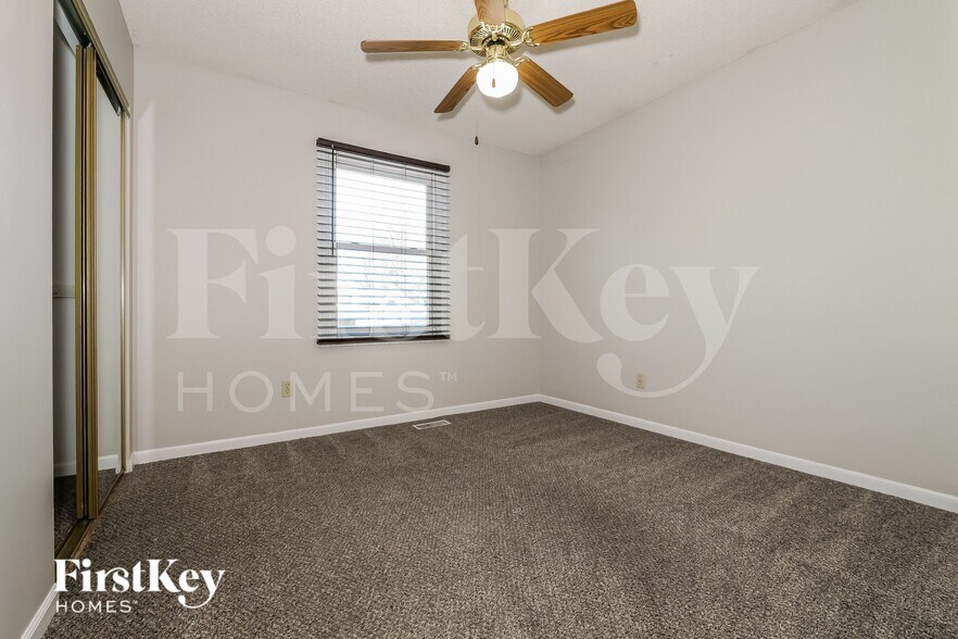 Building Photo - 1409 NE 101st Terrace