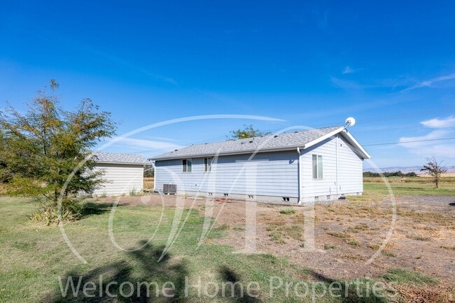 Building Photo - Peaceful Rural Living in Newly Remodeled 3 Bdrm Home