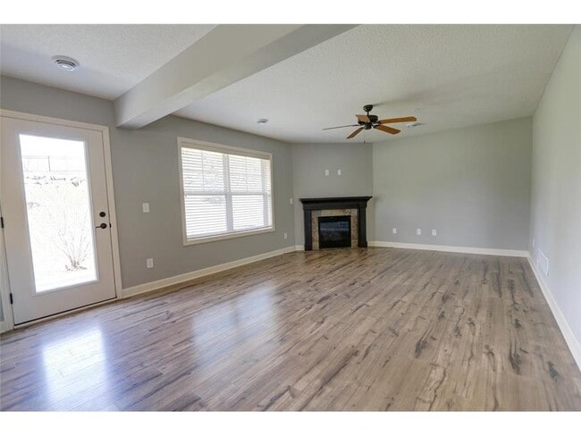 Building Photo - 3473 Chestnut Ln