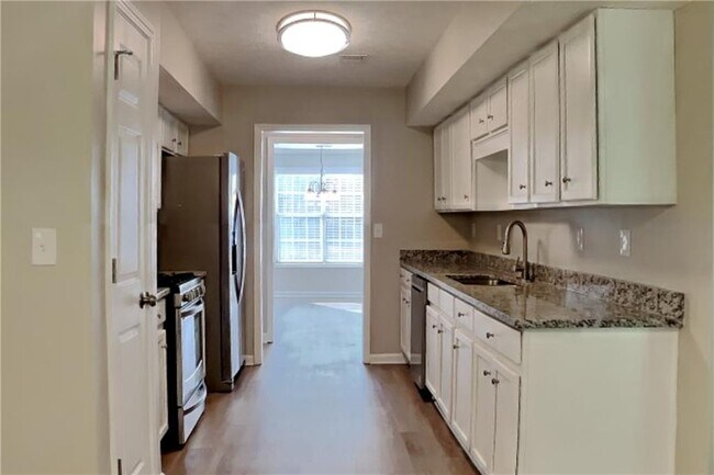 Building Photo - 7240 Coral Lake Dr
