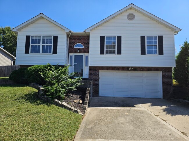 Building Photo - 127 Bayfield Dr