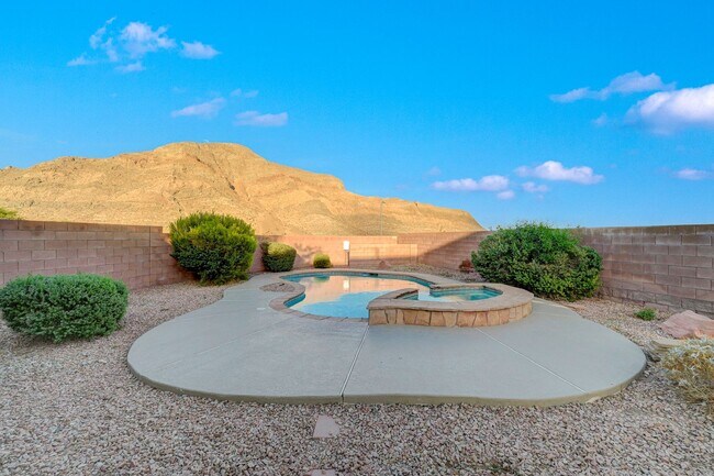 Building Photo - 1st MONTH FREE! Lone Mountain Heights Luxu...