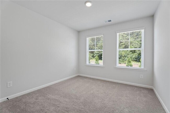Building Photo - 156 Flier Dr