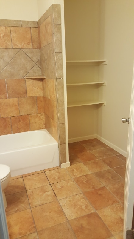 Building Photo - 234 Morningview Dr