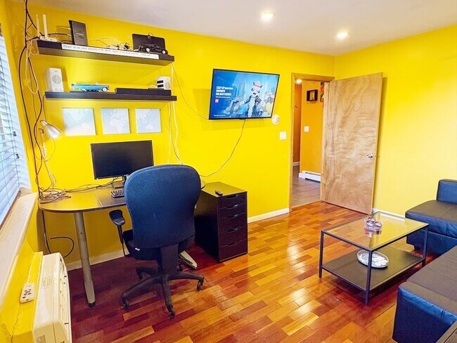 Building Photo - 6 Norumbega Terrace