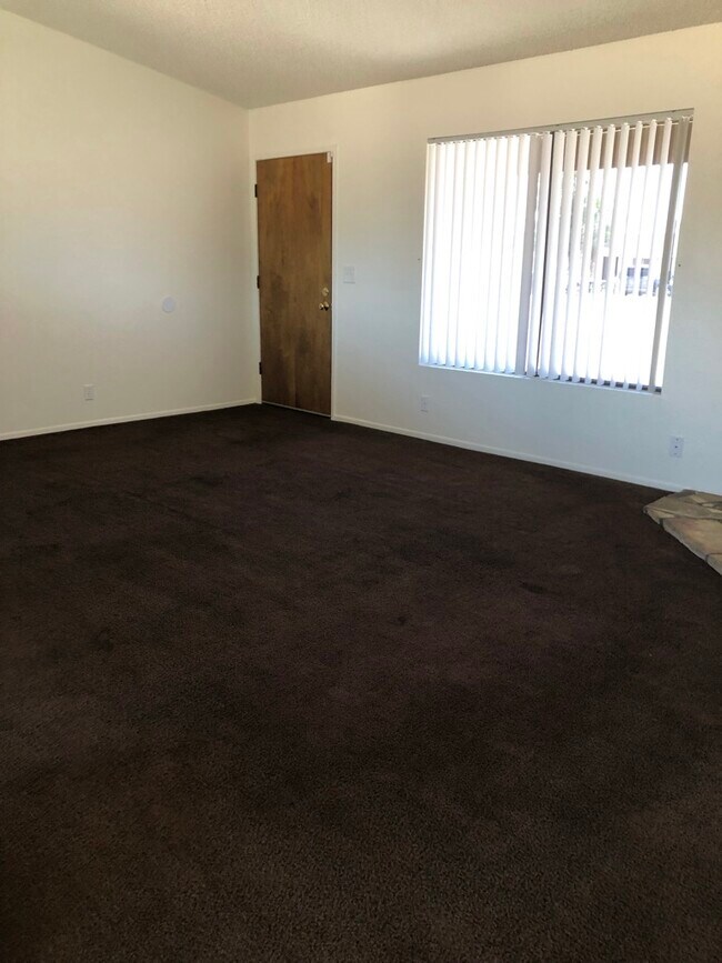 Building Photo - 22578 El Centro Rd