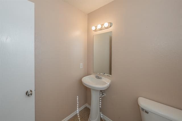 Building Photo - 2032 Hopi Trail