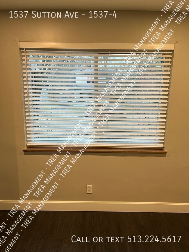 Building Photo - 1537 Sutton Ave