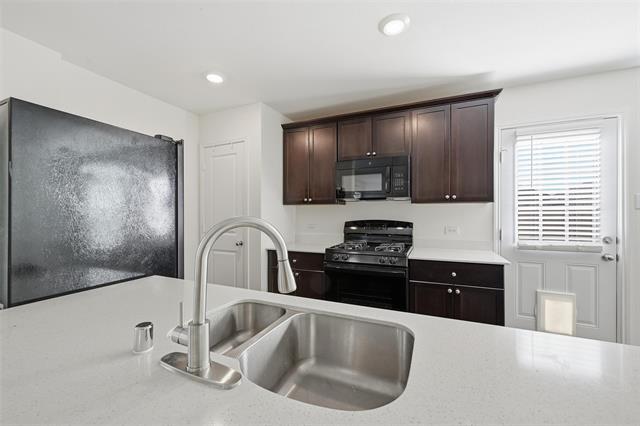 Building Photo - 1527 Deerchase Dr