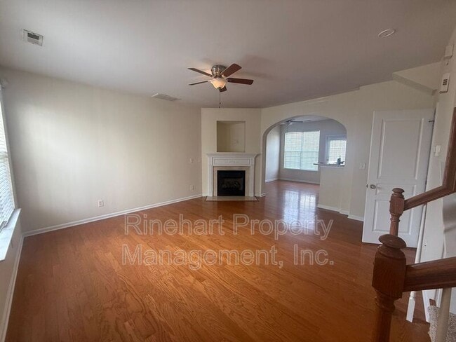 Building Photo - 530 Bent Leaf Ct