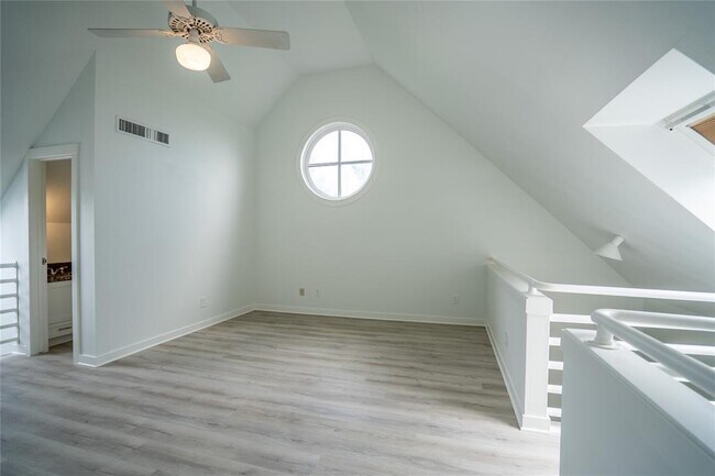 Building Photo - 2808 Greenville Ave