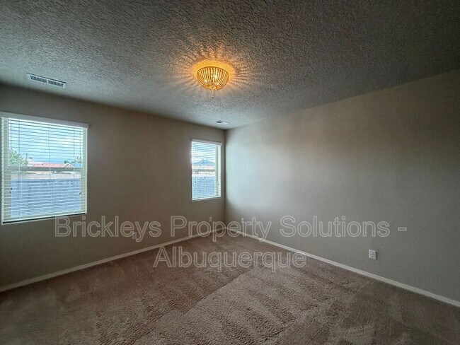 Building Photo - 7005 Silver Moon Rd