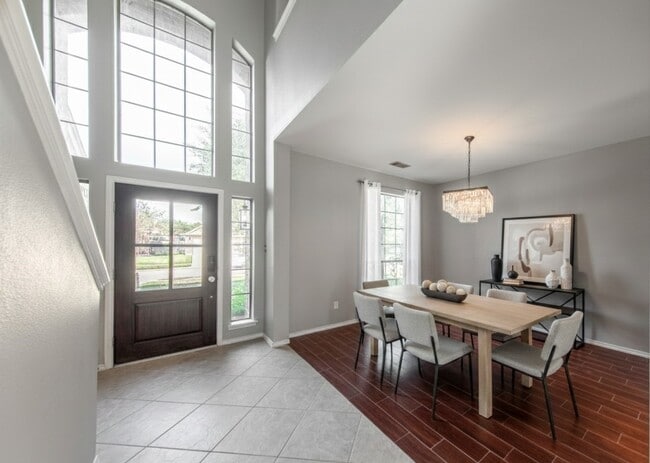 Building Photo - 11026 Anilu Dr