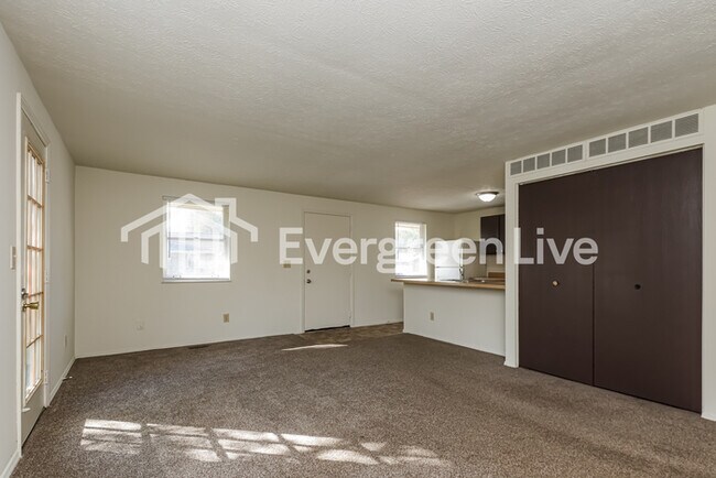 Building Photo - 8197 Mount Washington Dr