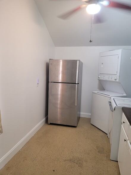 All appliances included - 3229 Odessa Ave