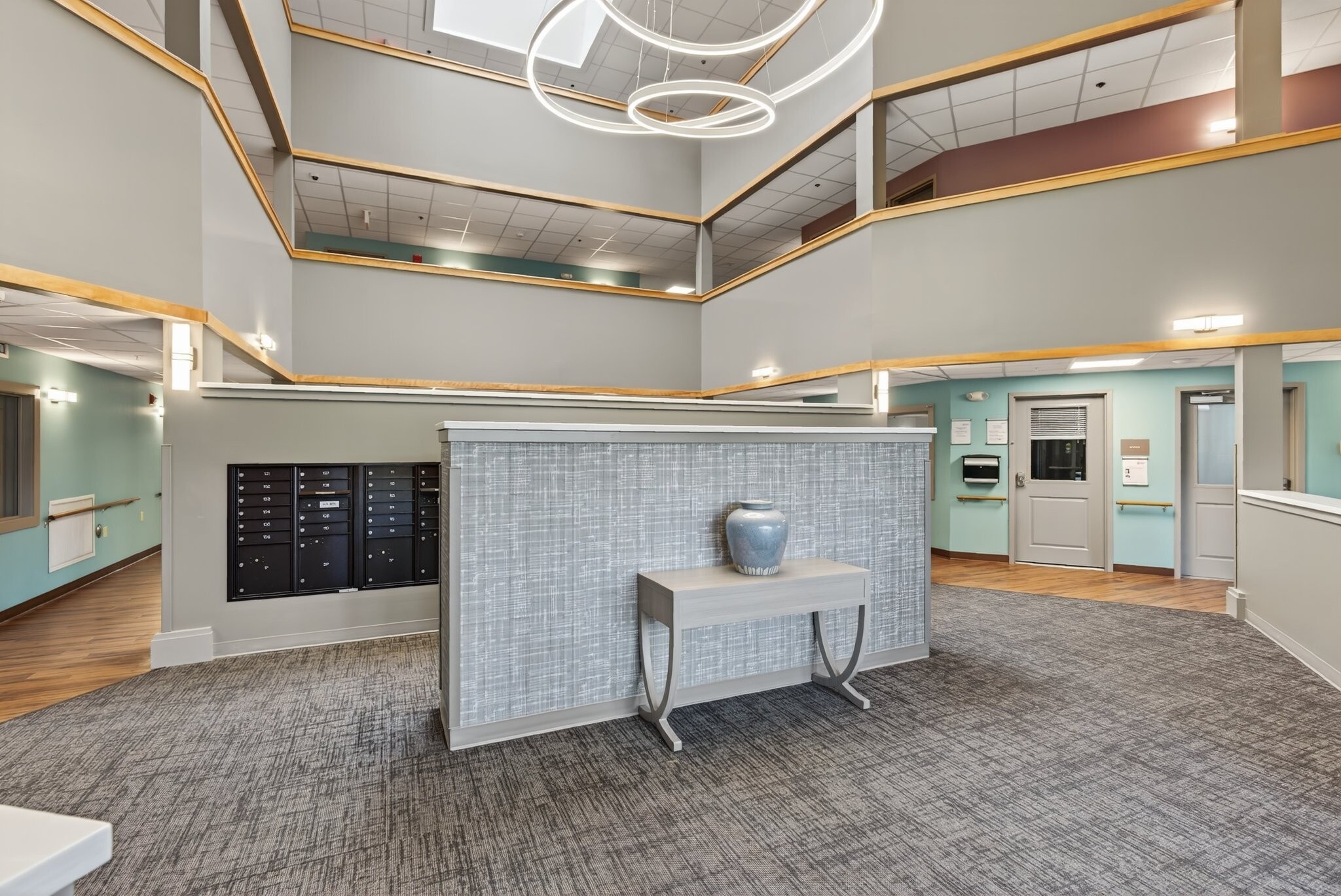 Building Photo - 300 E Bridge St