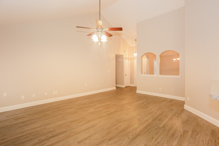 Building Photo - 408 Fawnbrook Ln