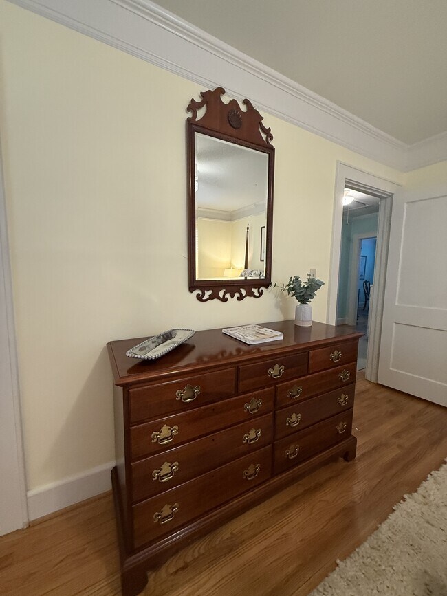 Building Photo - 2105 North St