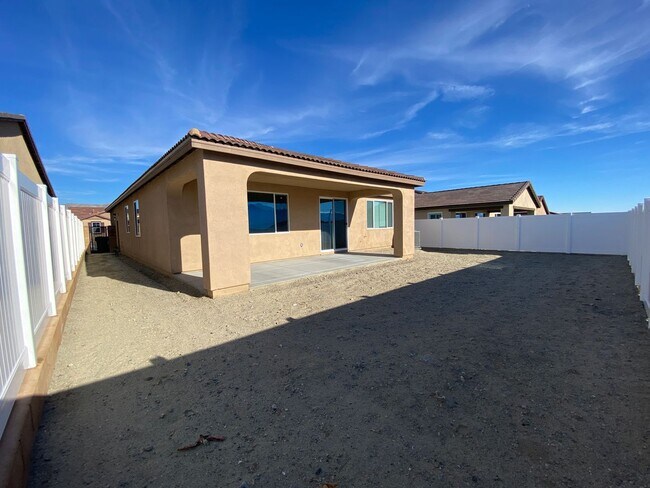 Building Photo - Beautiful Home with Solar