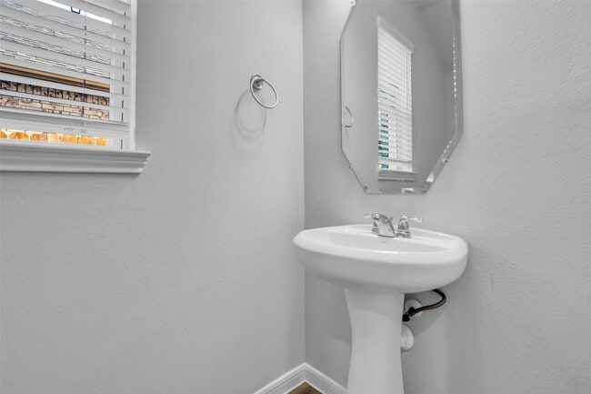 Building Photo - 27108 Kestrel Trl