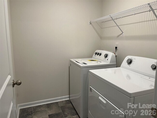 Building Photo - 119 Old Home Rd