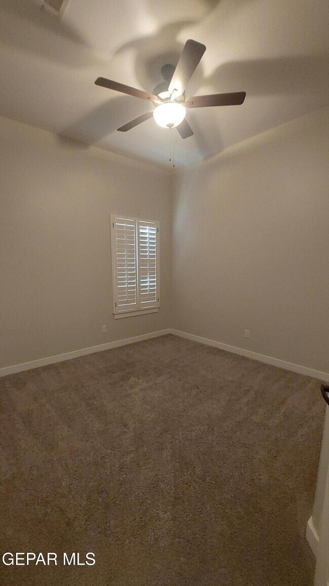 Building Photo - 12349 Desert Wolf Ave