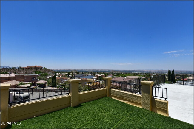 Building Photo - 6732 Pearl Ridge Dr