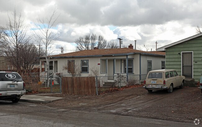 Building Photo - 444 Laurel St