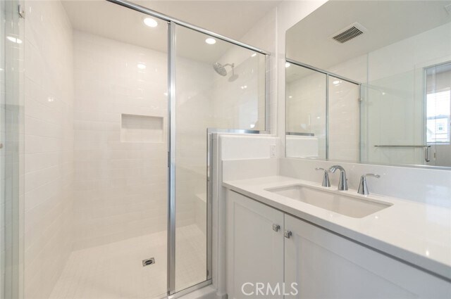 Building Photo - 474 Lobata