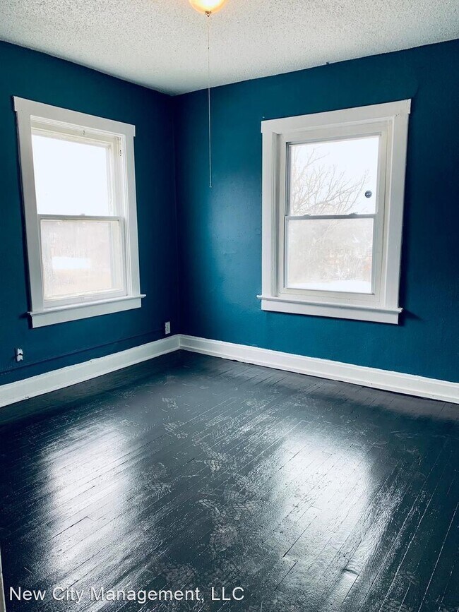 Building Photo - 4 br, 2 bath House - 3331 South Benton Avenue