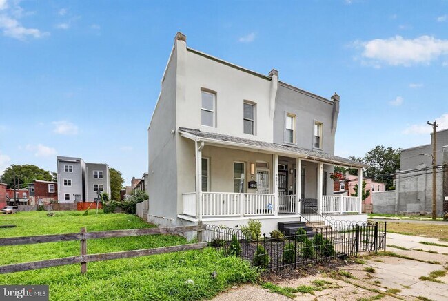 Building Photo - 807 N 42nd St