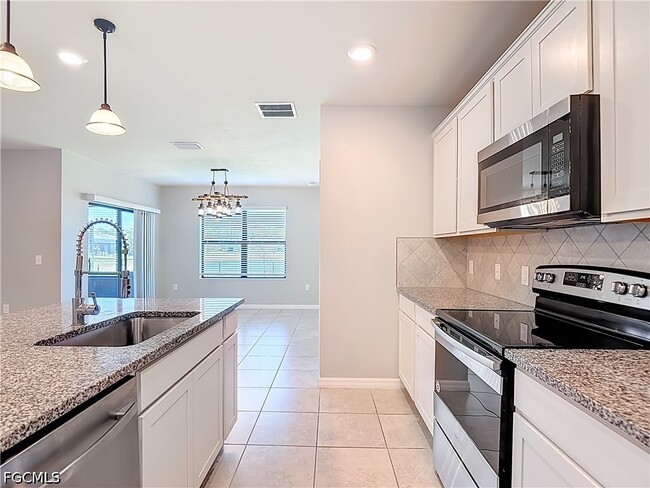 Building Photo - 16056 Enclaves Cv Dr