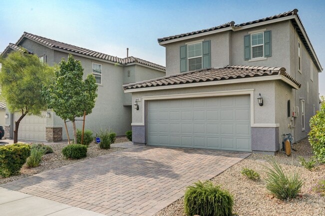 Building Photo - EXCEPTIONAL 4 BEDROOM, 3 BATHROOM HOME!