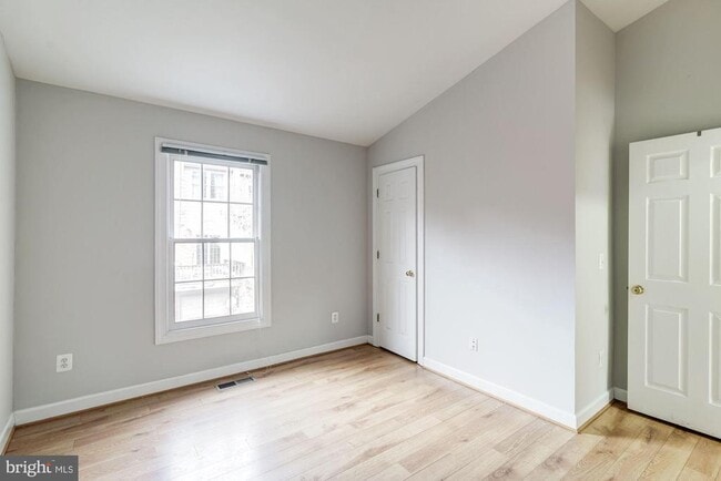 Building Photo - 2106 Patty Ln