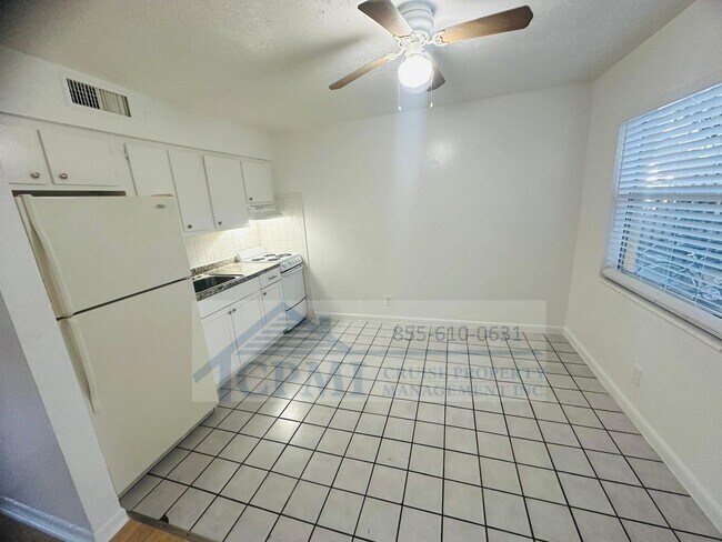 Interior Photo - Windsong Apartments