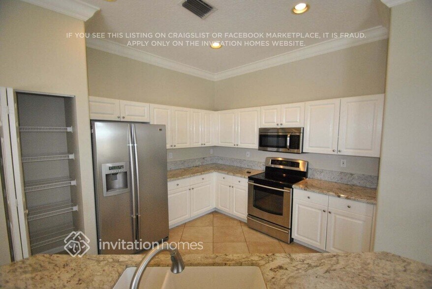 Building Photo - 7142 Taylorwood Dr