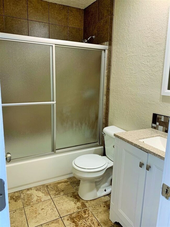 Building Photo - 2906 NW Euclid Ave