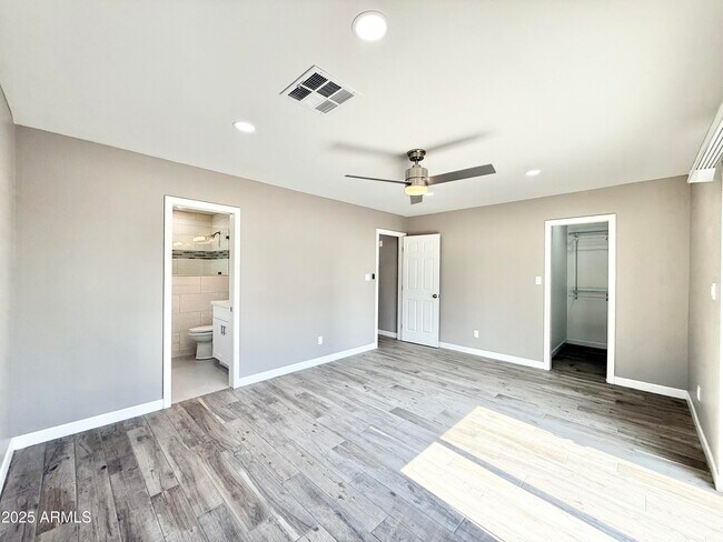 Building Photo - 1701 E Camino del Santo