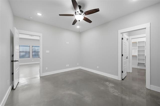 Building Photo - 608 E Texas St