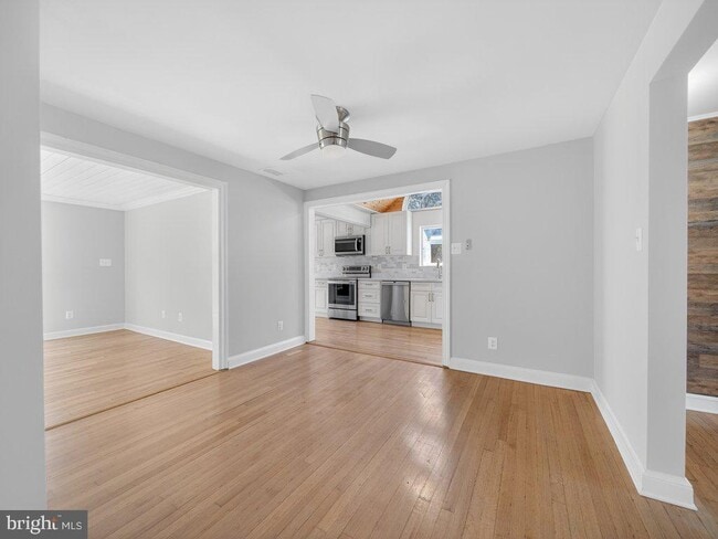 Building Photo - 9325 Brentsville Rd