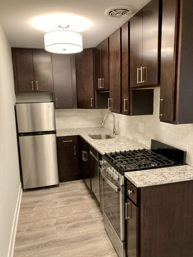 Building Photo - 1 bedroom in Chicago IL 60657