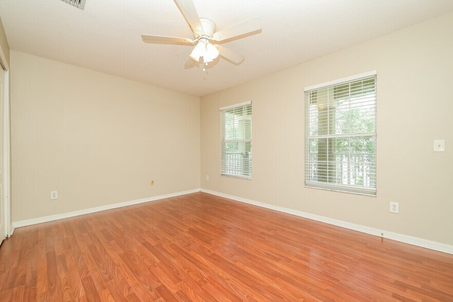 Building Photo - 16217 Bridgewalk Dr
