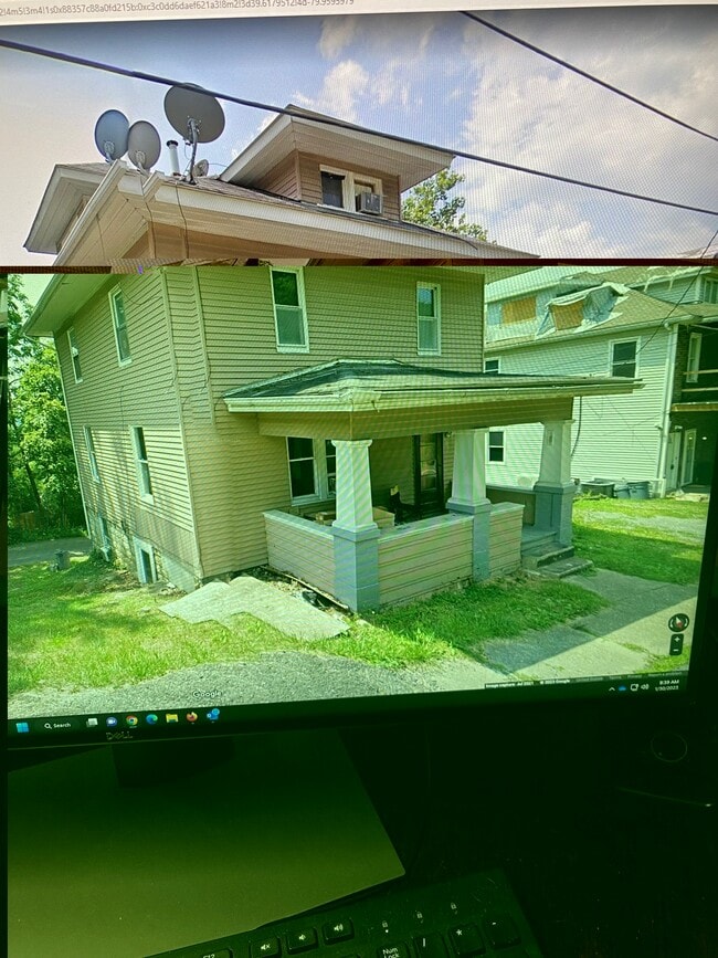 Building Photo - 620 Lambert St