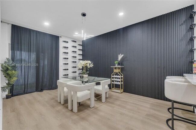 Building Photo - 3529 NW 29th Pl