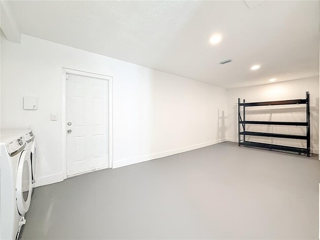 Building Photo - 2074 Bayou Grande Blvd NE