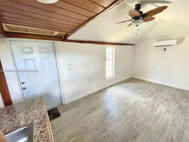 Building Photo - 7150 Coolidge St